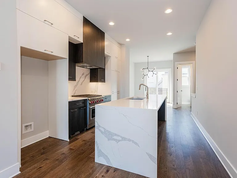 673 Ethel St NW — Photo 14