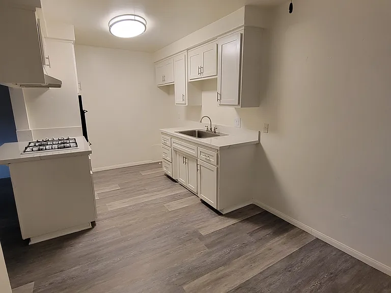 Exotic Isla Apartments — Photo 17