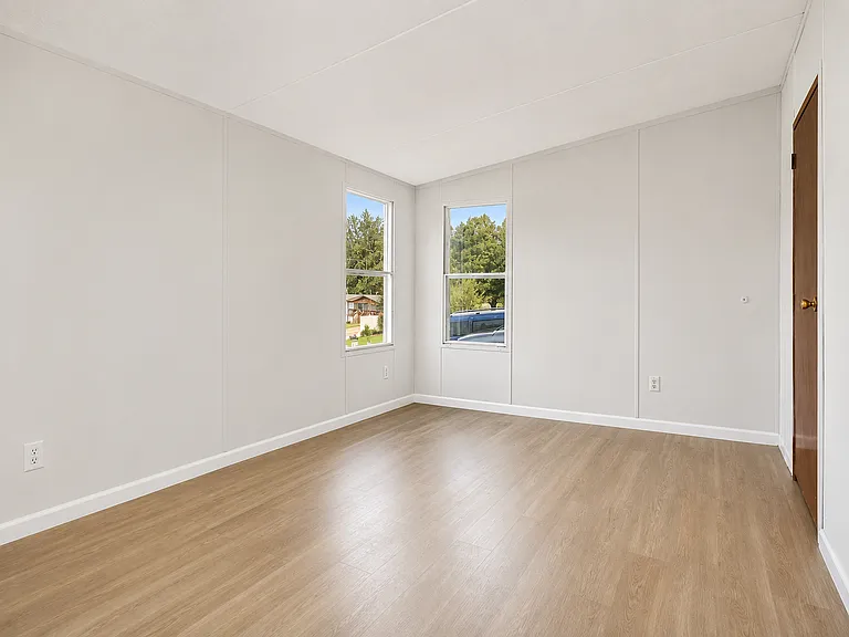 16 Fern Valley Ln — Photo 5