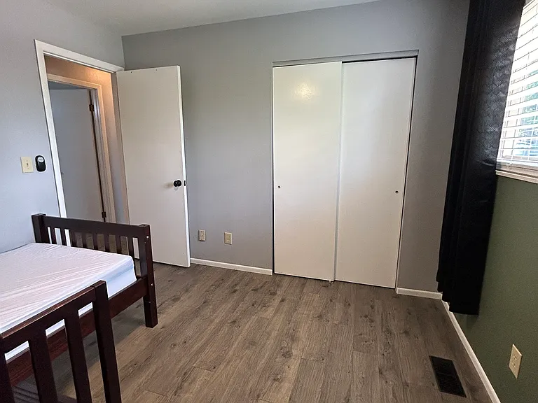 1184 Stanton St — Photo 19