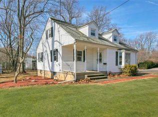 55 Ehrhardt Rd, Pearl River, NY 10965