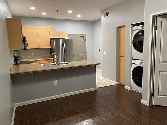 5th image of 1501 Front St Unit 644