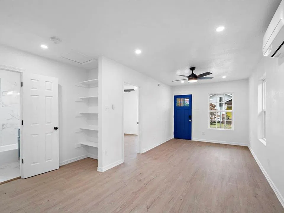 2314 Lucinda St