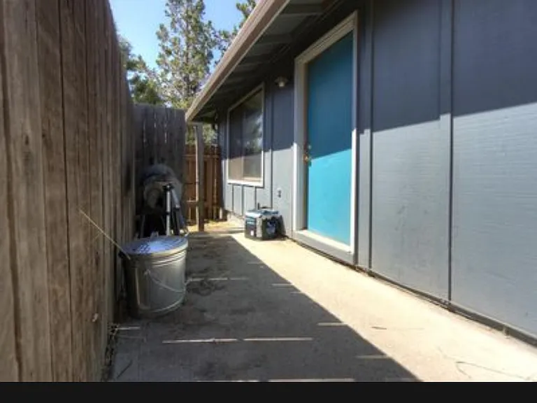 1901 NE Wichita Way — Photo 5