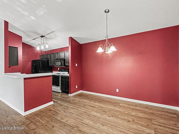 5th image of 9100 Hawthorne Pointe Dr Unit 201