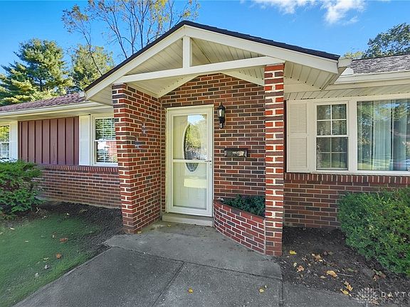 3rd image of 2298 S Lakeman Dr