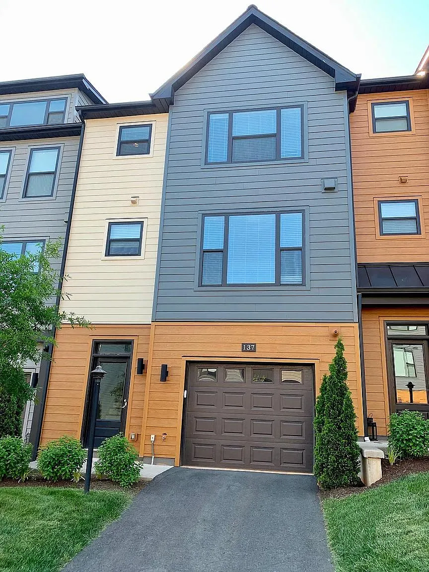 4 bed, 3.5 bath, 2239 sqft, $2,600 — Photo 3