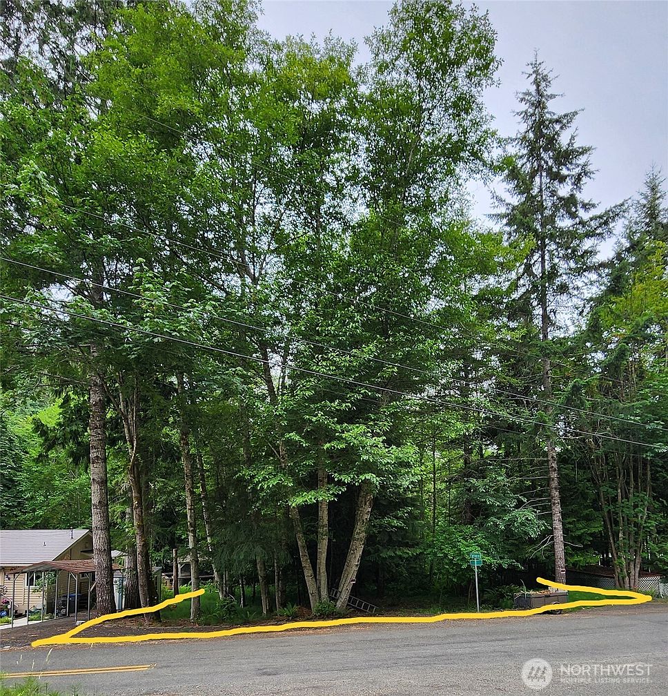 1st image of 100 E Creekside Dr