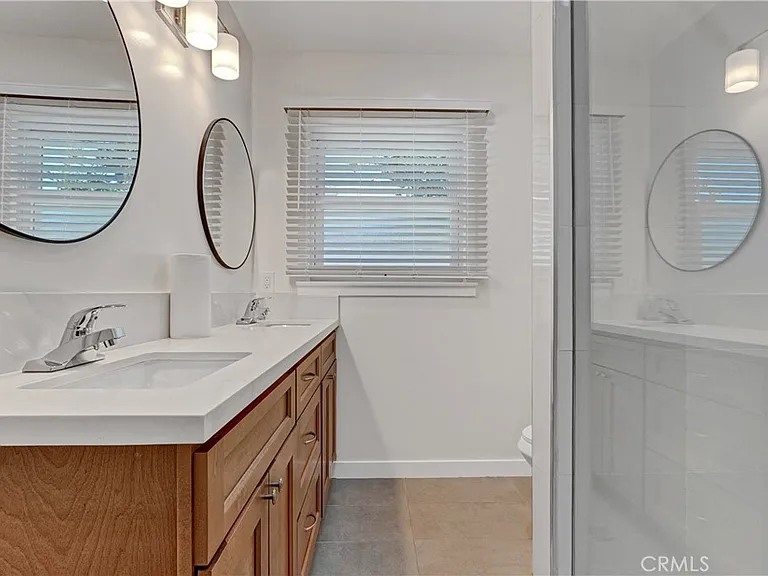 6851 Forbes Ave — Photo 26