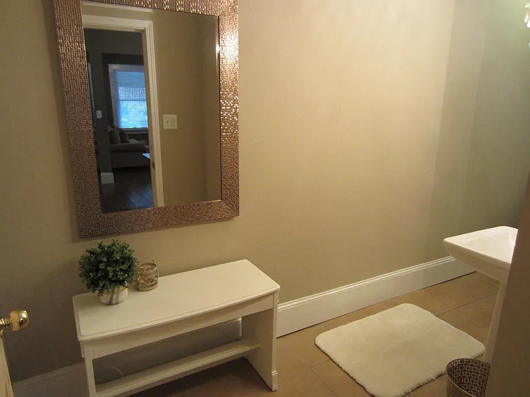1115 N 6th Ave — Photo 34