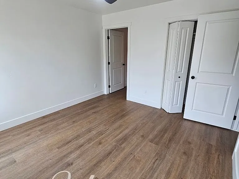 356 NW Bradford Ave — Photo 8