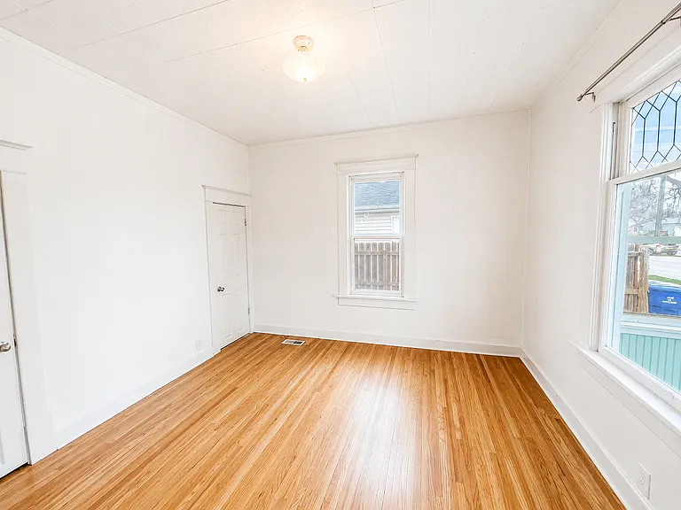 534 Park St #1 — Photo 6