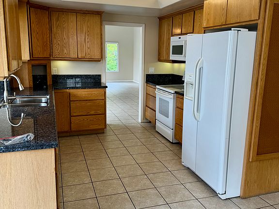 4th image of 4627 Cordoba Way