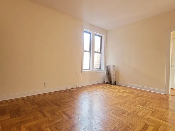 285 East 91st Street image 1 of 6