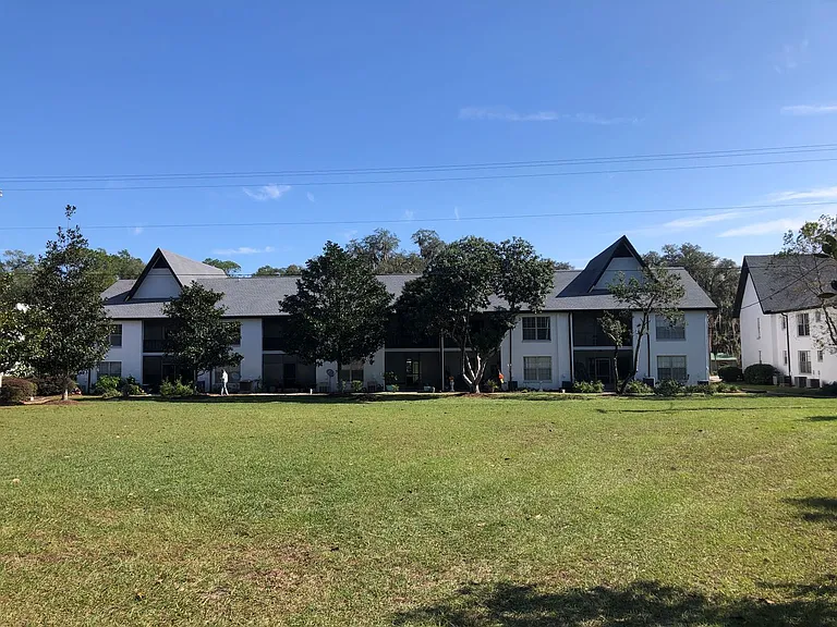 Forest Edge Apartments — Photo 81