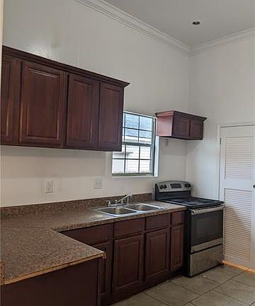 4th image of 1603 Marigny St