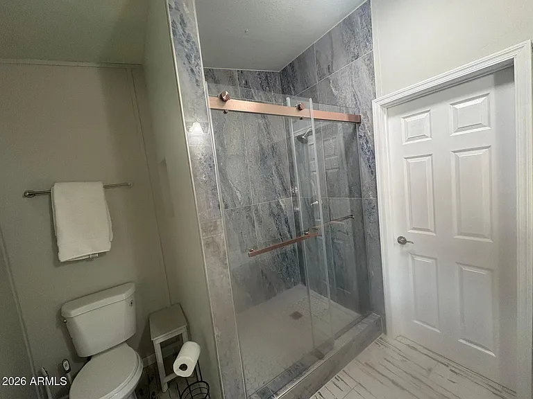 1007 W Saddle Ln — Photo 11