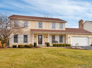 81 Venetian Way Cir, Wheaton, IL 60189