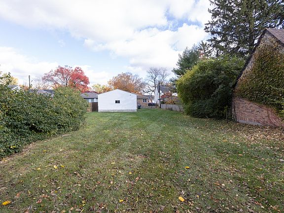 5th image of 6046 Central Ave