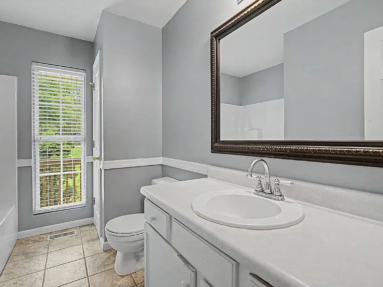 5812 Gentle Wind Dr — Photo 16