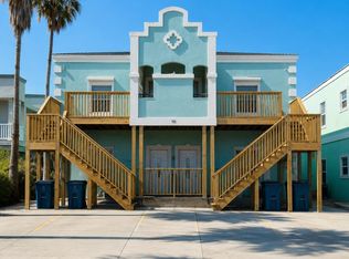 110 E Pike St #3, South Padre Island, TX 78597