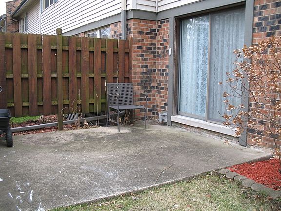 5th image of 6 Winthrop Ct #15-2