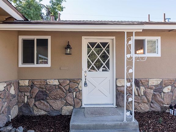 4th image of 620 W Santa Ana Ave