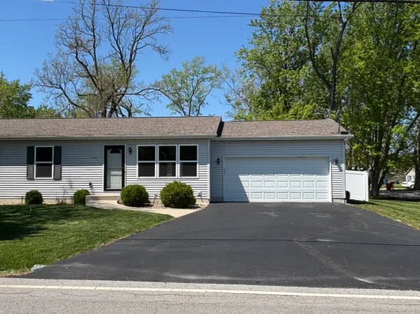 12844 Fairbanks St, Cedar Lake, IN 46303