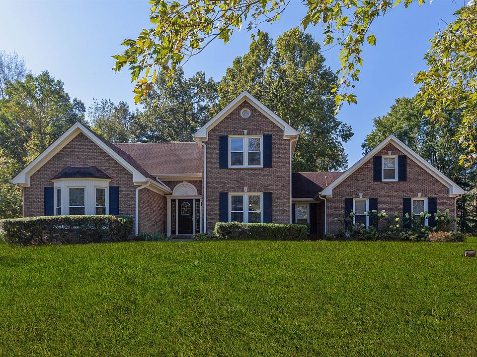 1st image of 2818 Wakefield Dr
