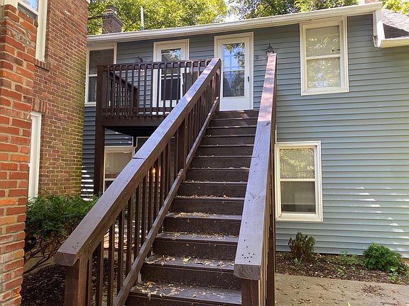 3rd image of 1326 Barret Ave #8