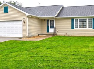 304 Walnut Cir, Dexter, IA 50070
