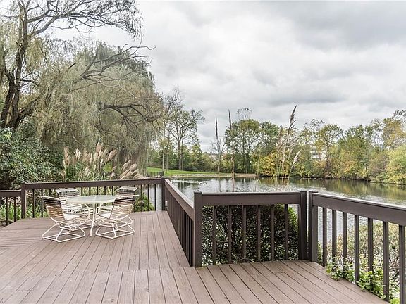 3rd image of 354 Lake Of The Woods Blvd