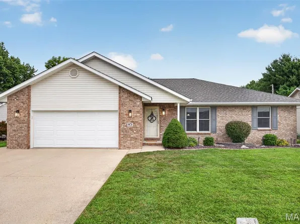 115 N Porte Dr, Highland, IL 62249
