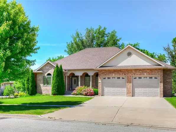 1309 Kinyon Cir, Ames, IA 50010