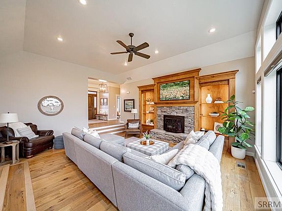 5th image of 4432 E 318 N