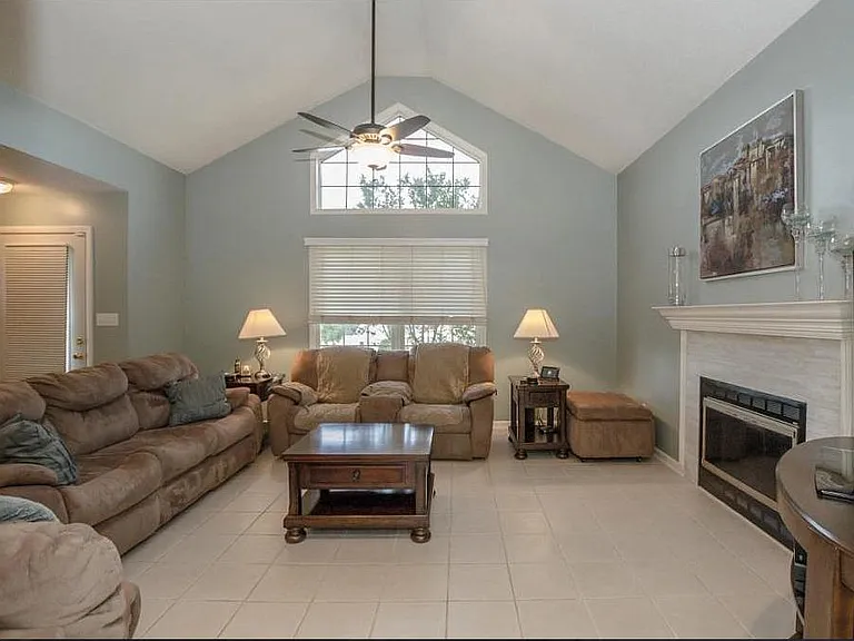 102 Rebeccas Ln — Photo 6