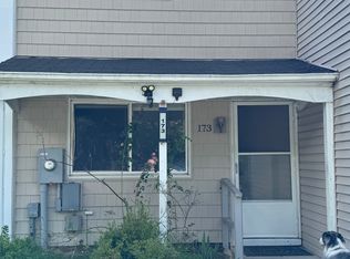 173 Hill Rise, Calverton, NY 11933