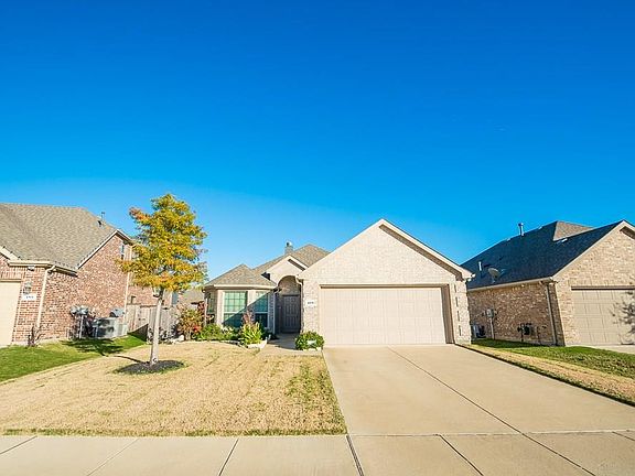 2nd image of 409 Roger Graves Cir