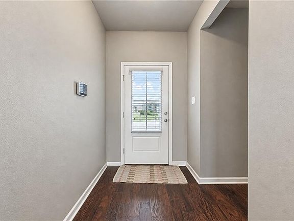 2nd image of 709 Lakeshore Village Dr