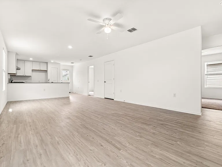 10119 Ana Hts — Photo 6