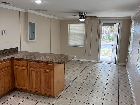 3rd image of 1564 N Tremain St