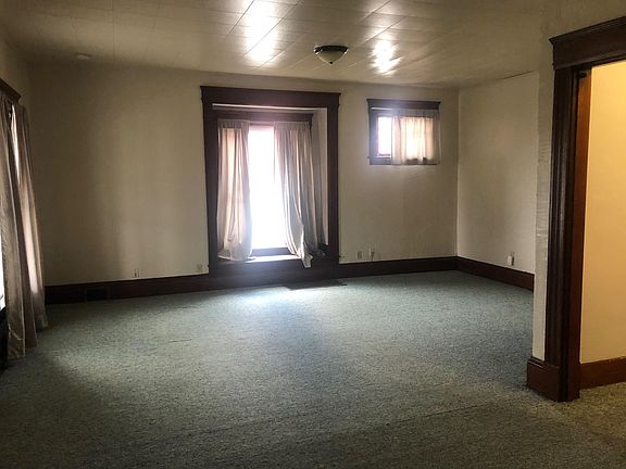 2nd image of 517 Washington Ave
