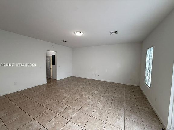 4th image of 16735 SW 95th St