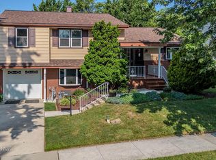 1320 Malbay Dr, Lutherville Timonium, MD 21093
