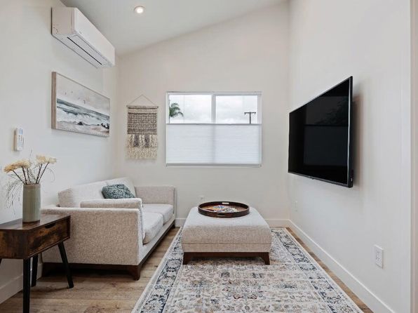 5057 San Vicente Dr #2