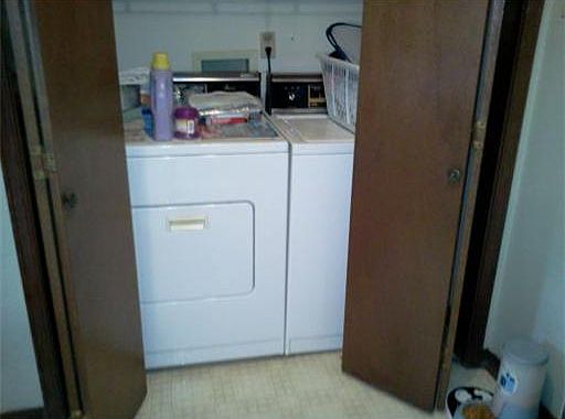 1st image of 4499 Woodland Dr APT B