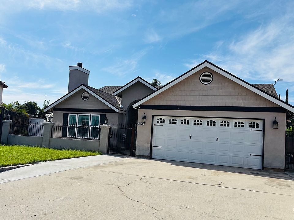 2nd image of 2529 E Four Creeks Ct