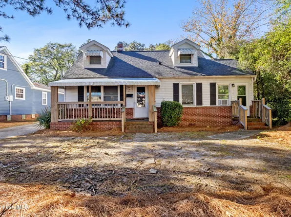 806 S 16th Street, Wilmington, NC 28401