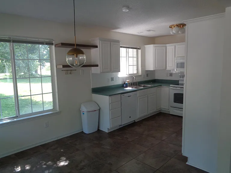 602 Heidman Rd — Photo 5