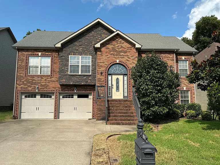 1712 Apache Way — Photo 1